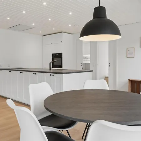 Deik - 1km From The Sea By Interhome